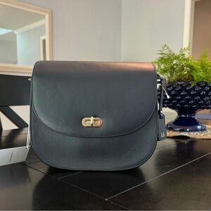Lo & Sons Claremont Crossbody Camera bag in Deep Navy.